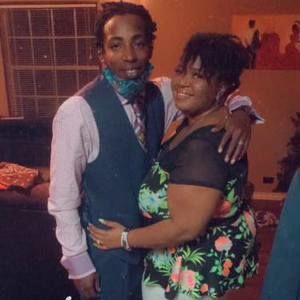 Meet your Posher, Dennis